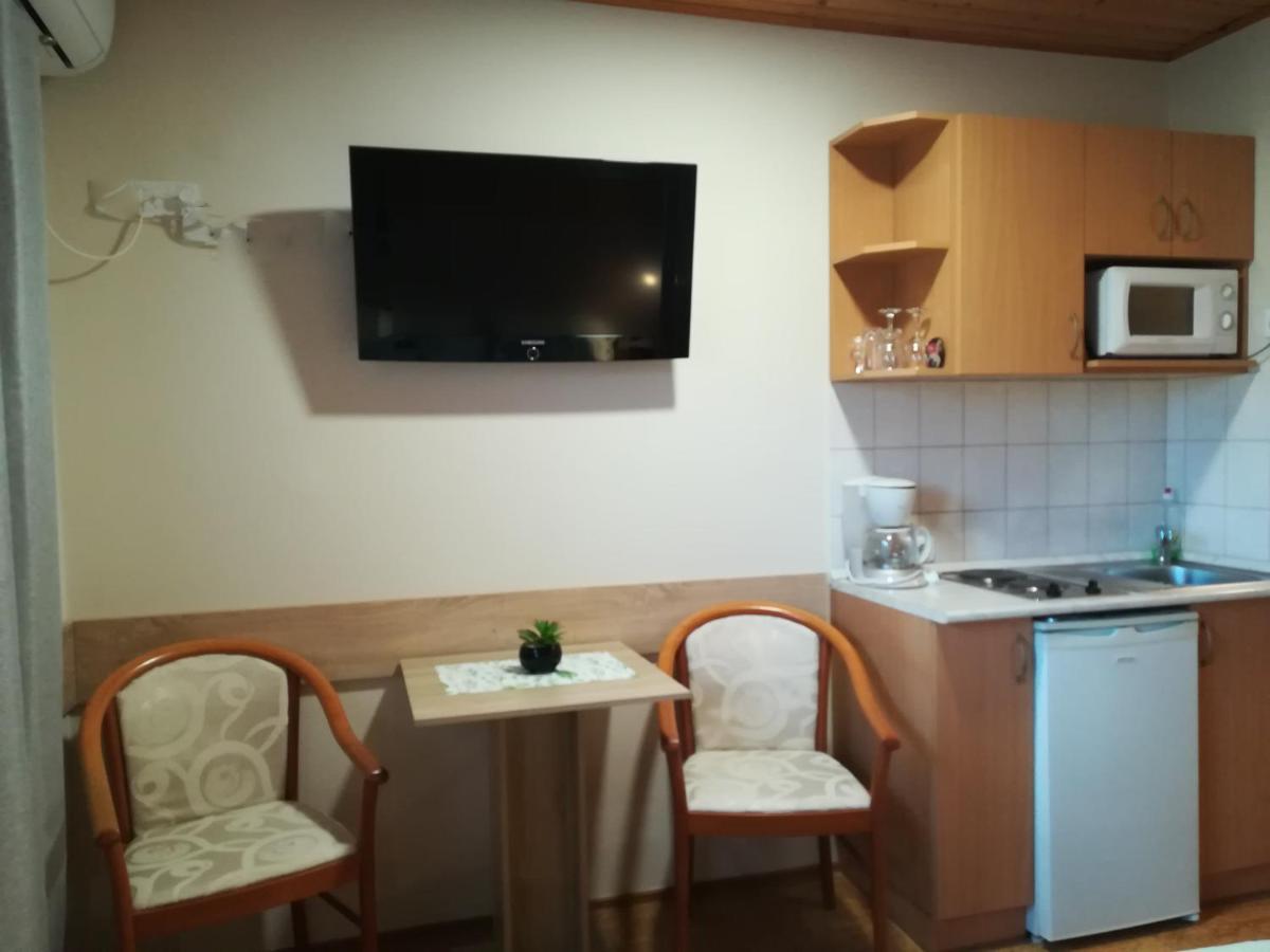 Apartman Mercedesz I. ザラカロシュ エクステリア 写真