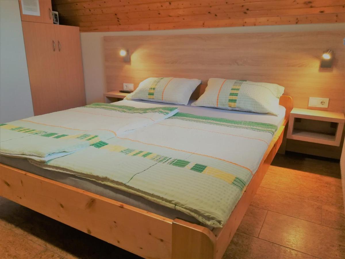 Apartman Mercedesz I. ザラカロシュ エクステリア 写真